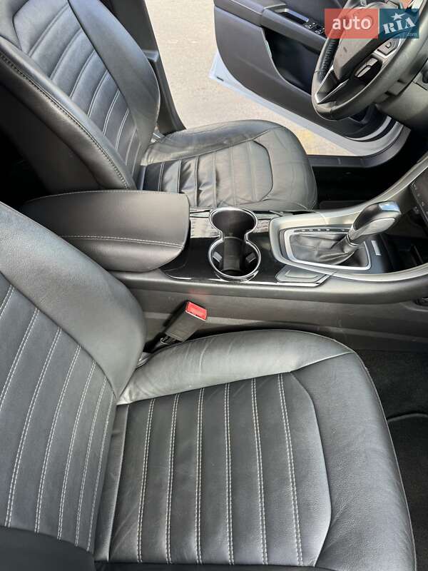 Седан Ford Fusion 2013 в Києві фото 23 Седан Ford Fusion 2013 в Києві