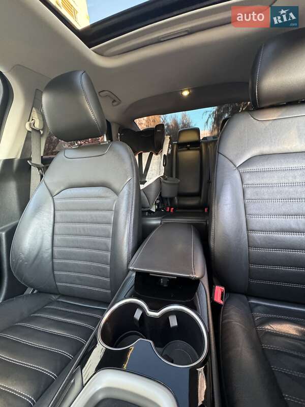 Седан Ford Fusion 2013 в Києві фото 30 Седан Ford Fusion 2013 в Києві