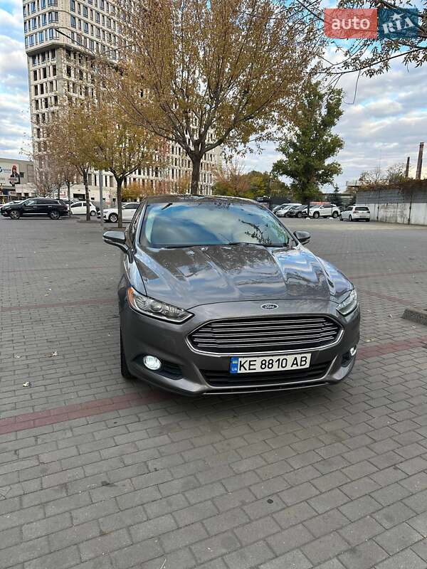 Седан Ford Fusion 2013 в Днепре