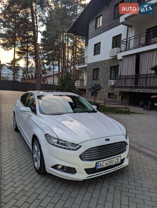 Седан Ford Fusion 2014 в Киеве фото 3 Седан Ford Fusion 2014 в Киеве