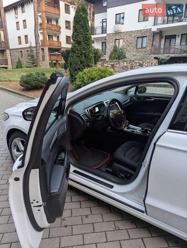 Седан Ford Fusion 2014 в Киеве фото 10 Седан Ford Fusion 2014 в Киеве