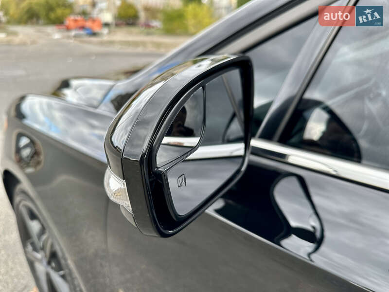 Седан Ford Fusion 2015 в Каменском