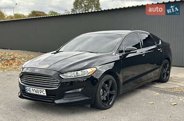 Седан Ford Fusion 2015 в 