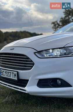 Седан Ford Fusion 2014 в 