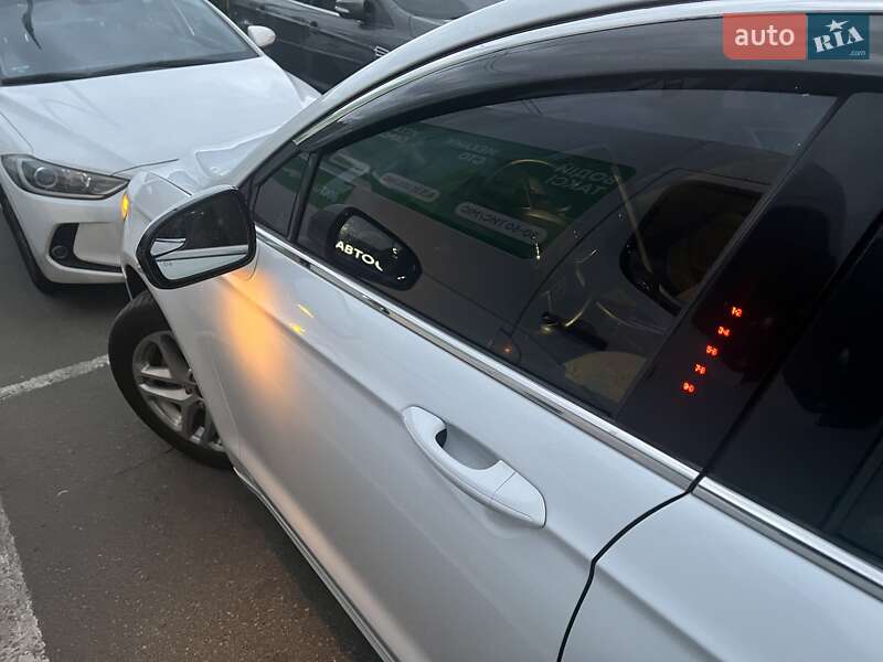 Седан Ford Fusion 2013 в Киеве