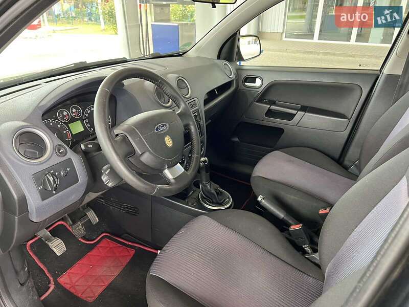 Хэтчбек Ford Fusion 2011 в Николаеве