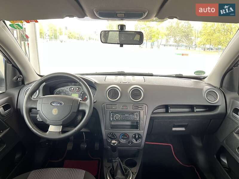 Хэтчбек Ford Fusion 2011 в Николаеве