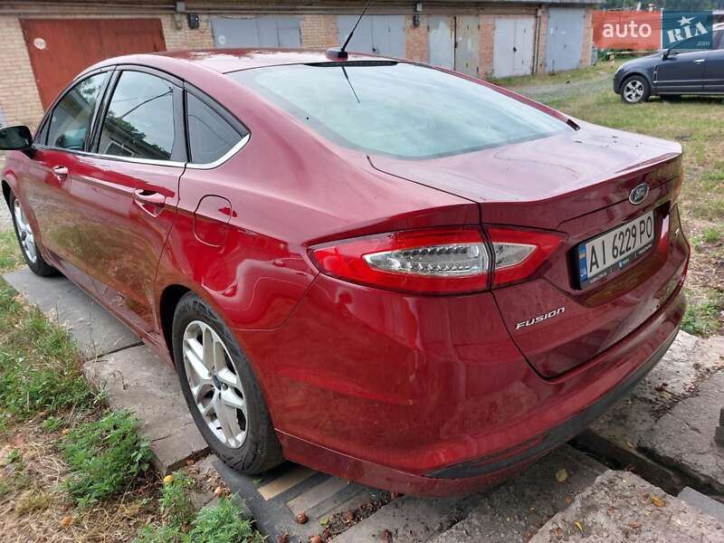 Седан Ford Fusion 2015 в Киеве фото 5 Седан Ford Fusion 2015 в Киеве