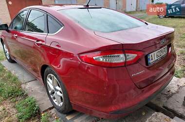 Седан Ford Fusion 2015 в 