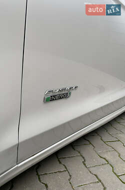 Седан Ford Fusion 2015 в 