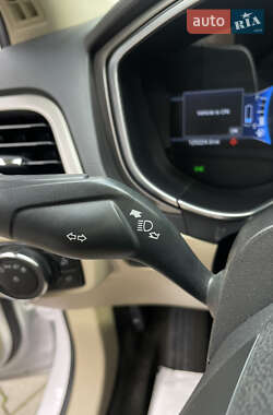 Седан Ford Fusion 2015 в 