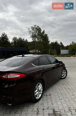 Седан Ford Fusion 2013 в  фото 3 Седан Ford Fusion 2013 в