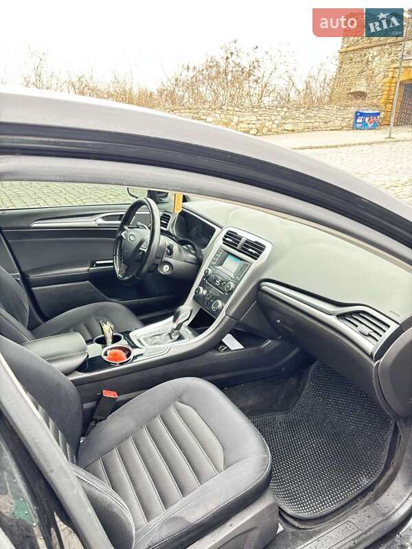 Седан Ford Fusion 2013 в Каменец-Подольском