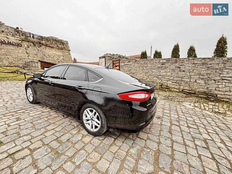 Седан Ford Fusion 2013 в Каменец-Подольском