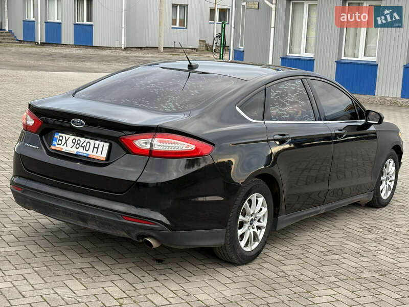 Седан Ford Fusion 2015 в Шепетівці