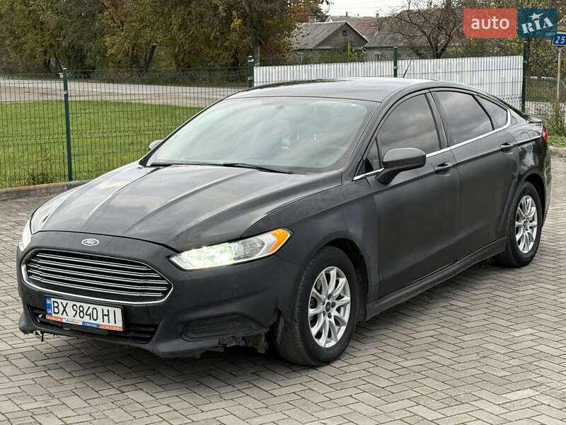 Седан Ford Fusion 2015 в Шепетівці