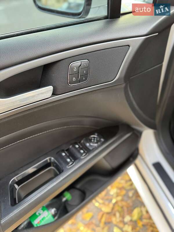 Седан Ford Fusion 2013 в Киеве