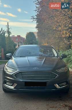 Седан Ford Fusion 2017 в Ровно