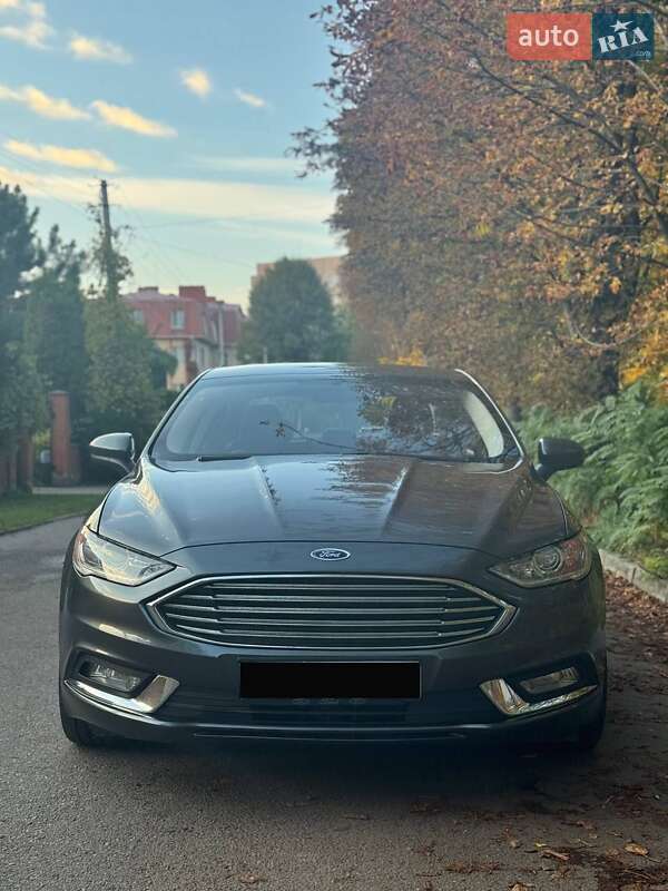 Седан Ford Fusion 2017 в 