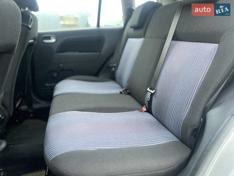 Хетчбек Ford Fusion 2007 в Вінниці фото 42 Хетчбек Ford Fusion 2007 в Вінниці