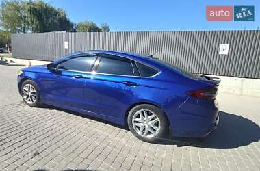 Седан Ford Fusion 2015 в Львове
