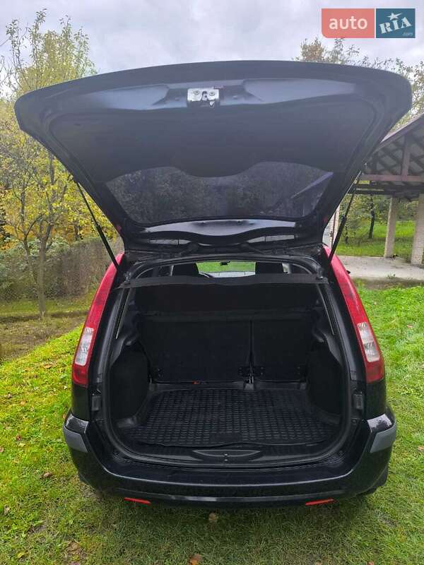 Хетчбек Ford Fusion 2008 в Добромилі