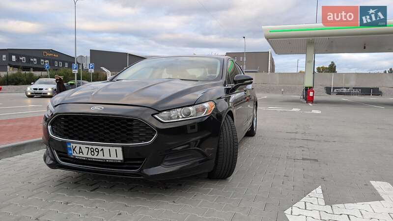 Седан Ford Fusion 2015 в Киеве