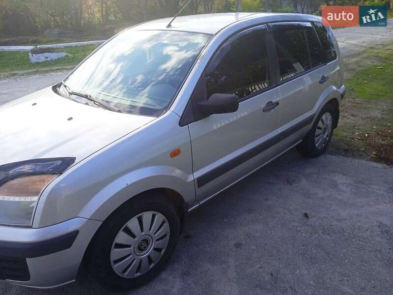Хэтчбек Ford Fusion 2009 в Звягеле фото 3 Хэтчбек Ford Fusion 2009 в Звягеле