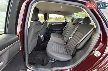 Седан Ford Fusion 2018 в Южном