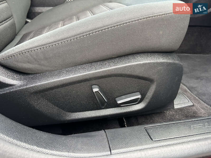 Седан Ford Fusion 2018 в Южном