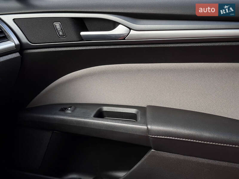 Седан Ford Fusion 2016 в Киеве