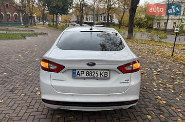 Седан Ford Fusion 2013 в  фото 21 Седан Ford Fusion 2013 в