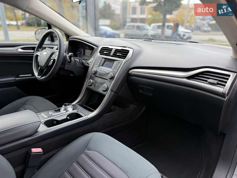 Седан Ford Fusion 2017 в Києві