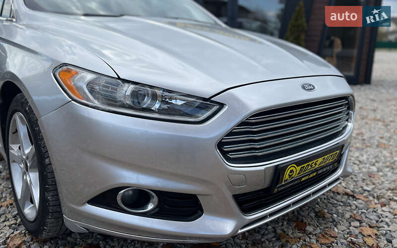 Седан Ford Fusion 2015 в Коломые