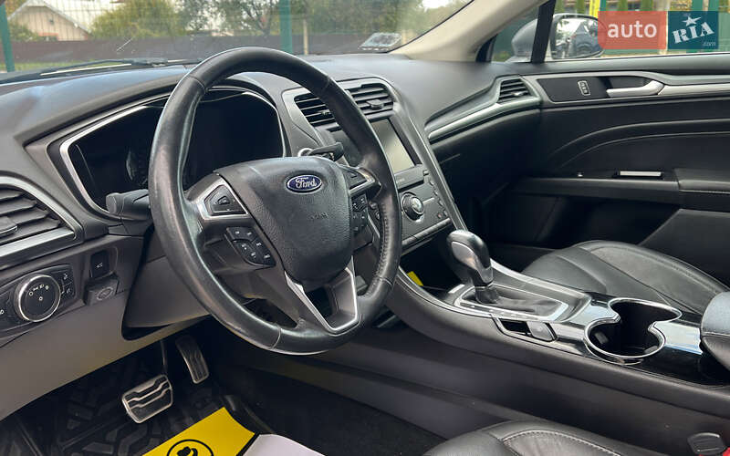 Седан Ford Fusion 2015 в Коломые