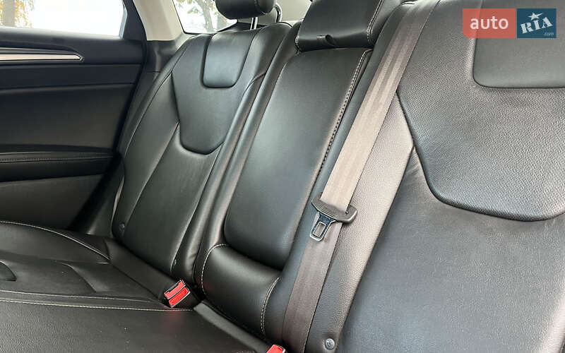 Седан Ford Fusion 2015 в Коломые