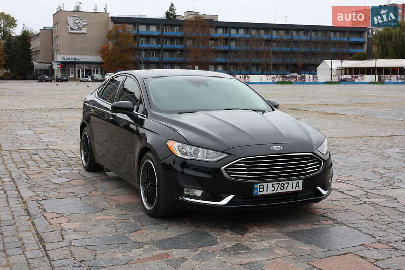 Седан Ford Fusion 2018 в Кременчуці