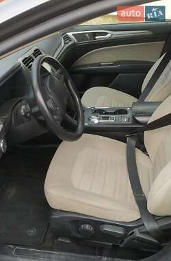 Седан Ford Fusion 2020 в Бродах