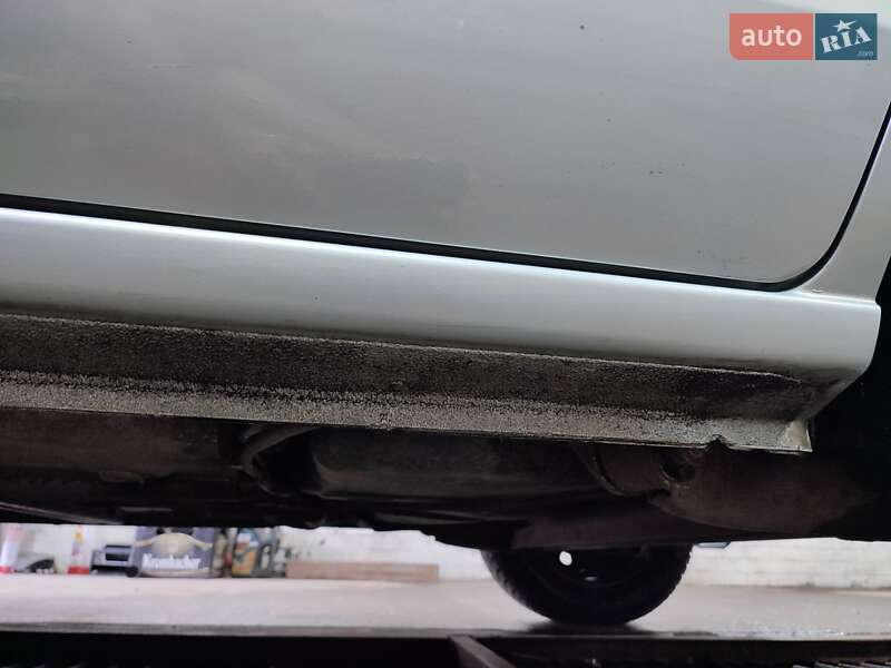 Хэтчбек Ford Fusion 2003 в Ямполе