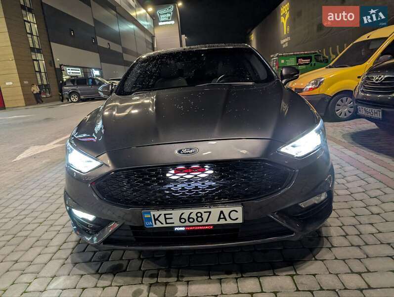 Седан Ford Fusion 2017 в Ивано-Франковске