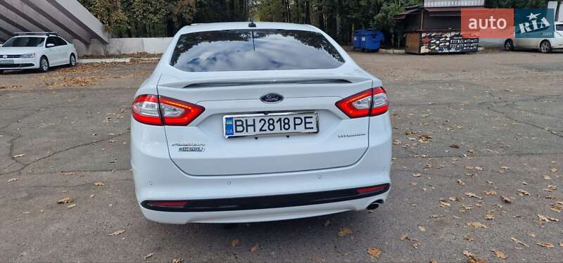 Седан Ford Fusion 2015 в Одессе