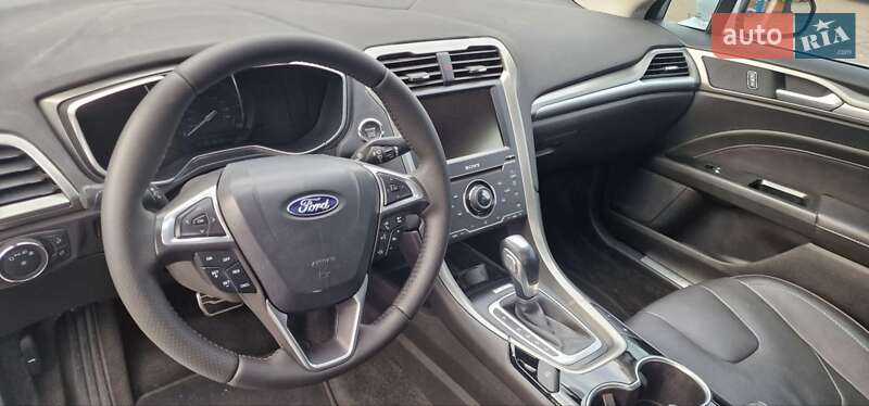 Седан Ford Fusion 2015 в Одессе