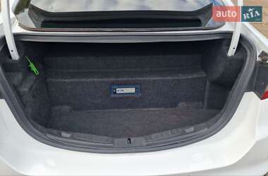 Седан Ford Fusion 2015 в 
