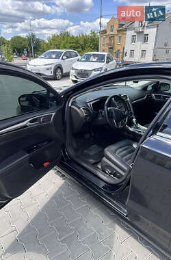 Седан Ford Fusion 2016 в  фото 12 Седан Ford Fusion 2016 в