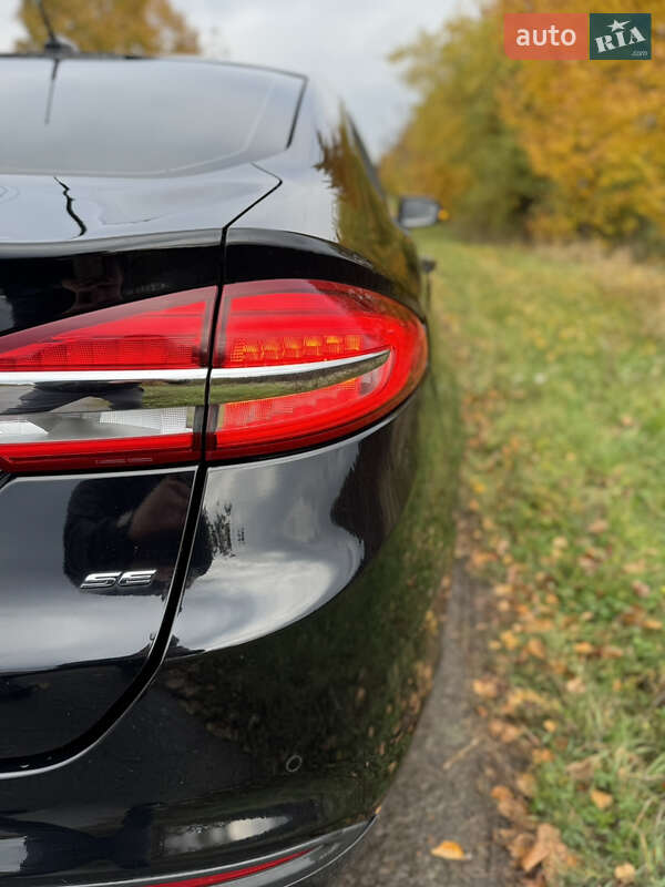 Седан Ford Fusion 2017 в Попільні