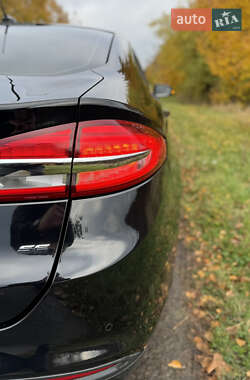 Седан Ford Fusion 2017 в 