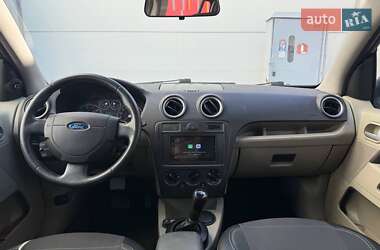 Хэтчбек Ford Fusion 2007 в 