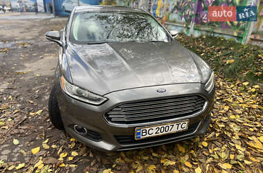 Седан Ford Fusion 2013 в Львові