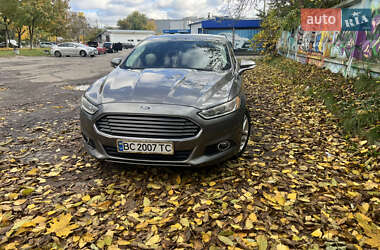 Седан Ford Fusion 2013 в Львові