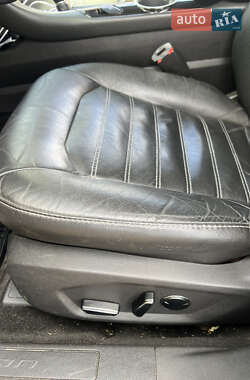Седан Ford Fusion 2013 в 